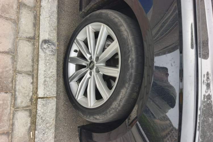 Used Audi A6L 2020 45 TFSI Prestige Dynamic Edition Right Front Wheel Hub