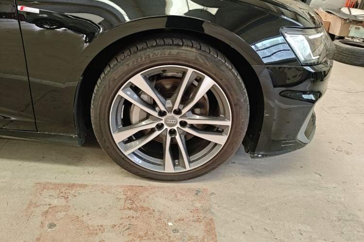 Used Audi A6L 2020 40 TFSI Luxury Dynamic Edition Right Front Wheel Hub