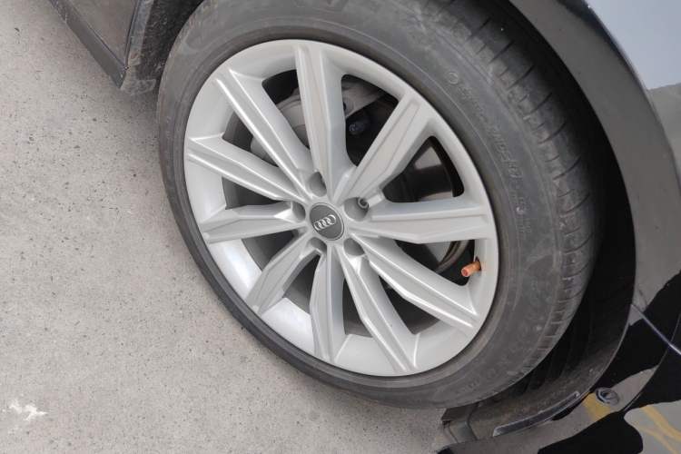 Used Audi A6L 2020 45 TFSI Prestige Dynamic Edition Right Front Wheel Hub