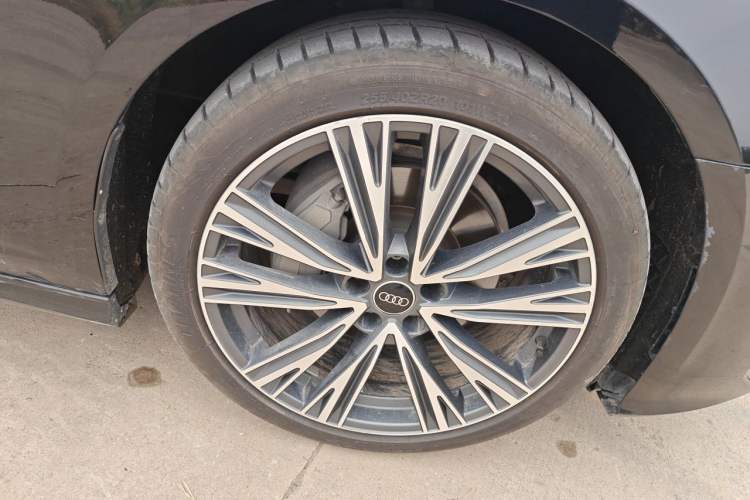 Used Audi A6L 2020 45 TFSI Prestige Dynamic Edition Right Front Wheel Hub