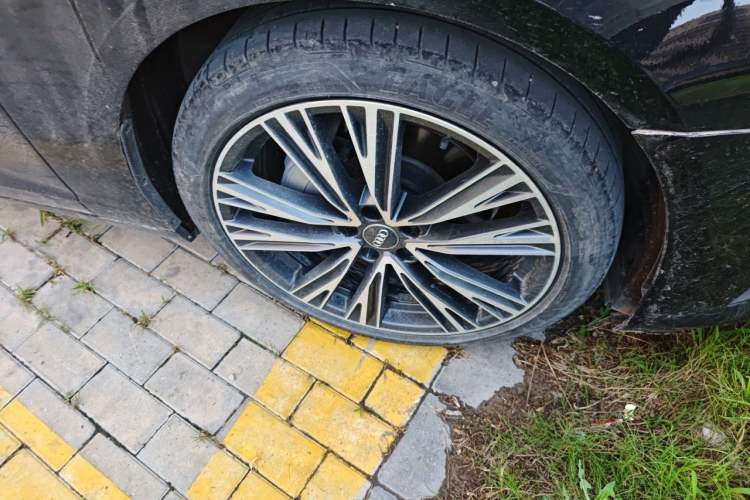 Used Audi A6L 2020 45 TFSI Prestige Elegant Edition Right Front Wheel Hub
