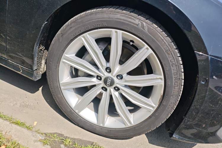 Used Audi A6L 2020 45 TFSI Prestige Dynamic Edition Right Front Wheel Hub