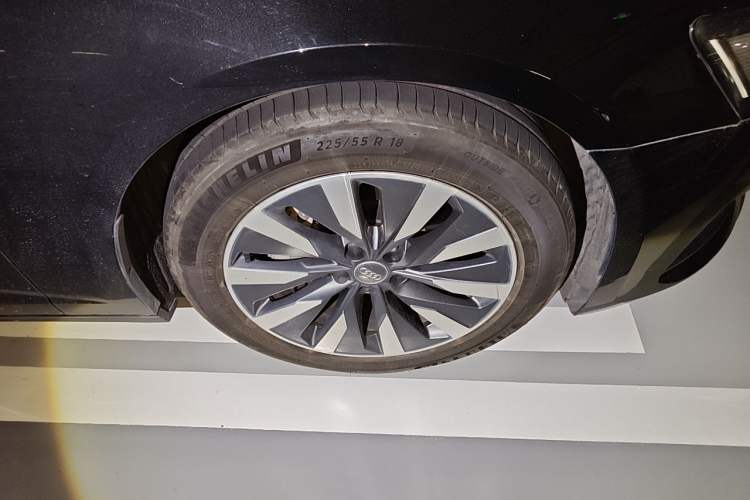 Used Audi A6L 2020 45 TFSI Prestige Elegant Edition Right Front Wheel Hub