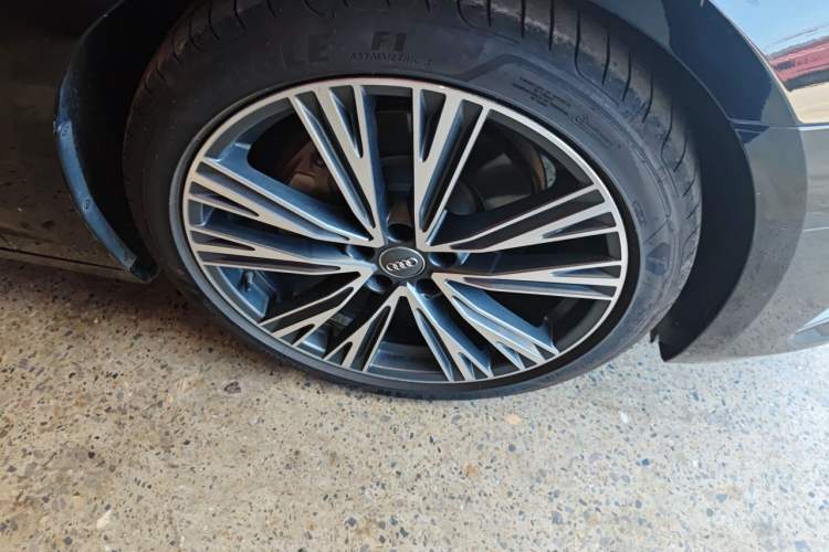 Used Audi A6L 2020 45 TFSI Prestige Elegant Edition Right Front Wheel Hub