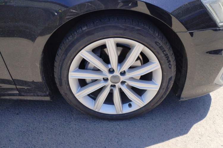 Used Audi A6L 2020 45 TFSI Prestige Dynamic Edition Right Front Wheel Hub