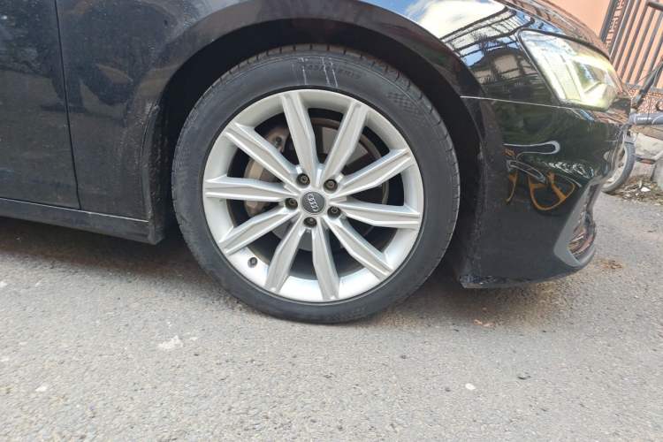Used Audi A6L 2020 45 TFSI Prestige Dynamic Edition Right Front Wheel Hub