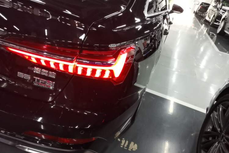 Used Audi A6L 2020 55 TFSI quattro Prestige Dynamic Edition Right Rear Taillight