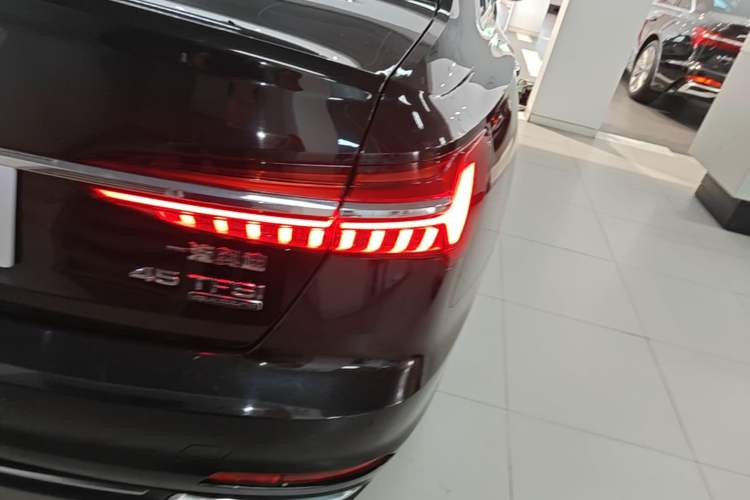 Used Audi A6L 2020 45 TFSI quattro Prestige Elegant Edition Right Rear Taillight