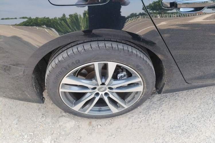 Used Audi A6L 2020 40 TFSI Luxury Dynamic Edition Right Rear Wheel Hub