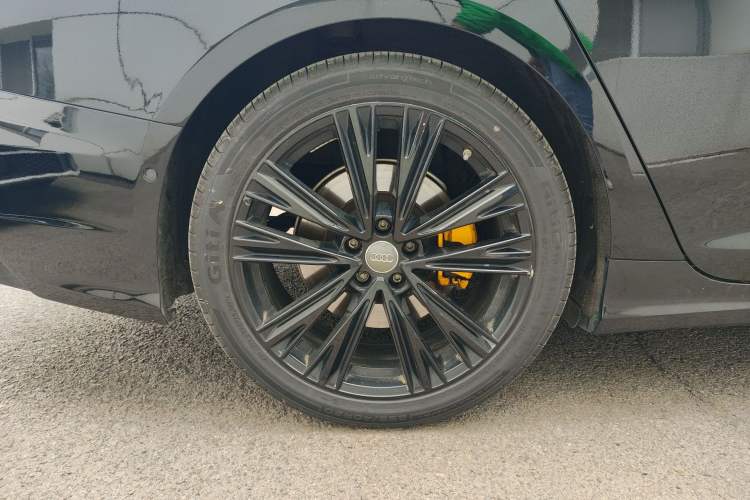 Used Audi A6L 2020 55 TFSI quattro Prestige Dynamic Edition Right Rear Wheel Hub