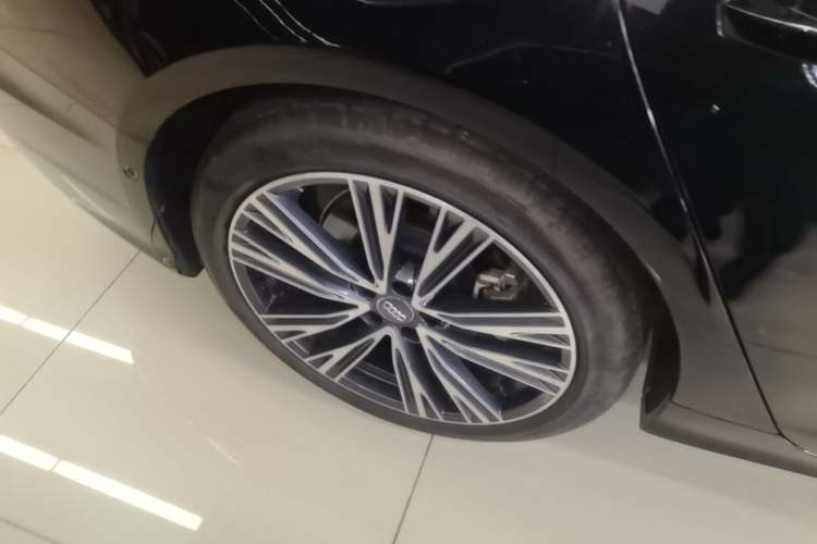 Used Audi A6L 2020 45 TFSI quattro Prestige Dynamic Edition Right Rear Wheel Hub