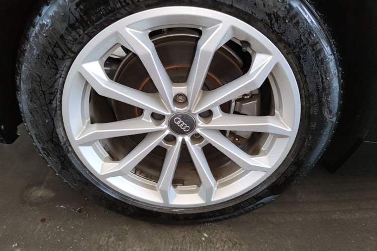 Used Audi A6L 2020 40 TFSI Luxury Prestige Edition Right Rear Wheel Hub