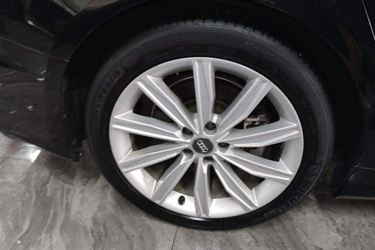 Used Audi A6L 2020 45 TFSI Prestige Dynamic Edition Right Rear Wheel Hub