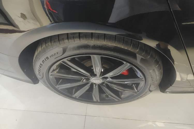 Used Audi A6L 2020 45 TFSI Prestige Dynamic Edition Right Rear Wheel Hub