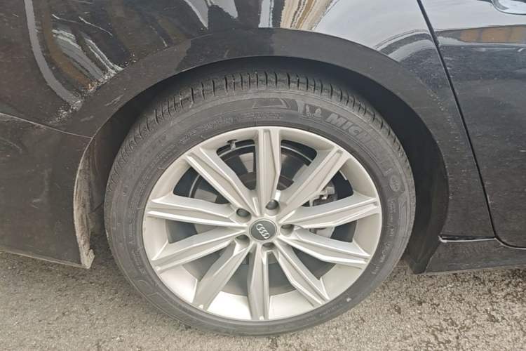 Used Audi A6L 2020 45 TFSI Prestige Dynamic Edition Right Rear Wheel Hub