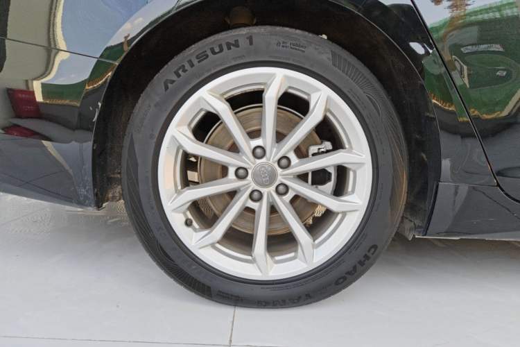 Used Audi A6L 2020 40 TFSI Luxury Prestige Edition Right Rear Wheel Hub