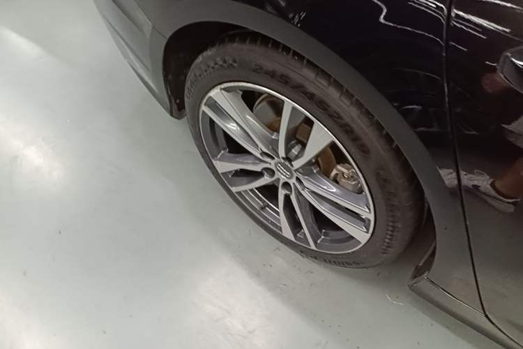 Used Audi A6L 2020 40 TFSI Luxury Dynamic Edition Right Rear Wheel Hub