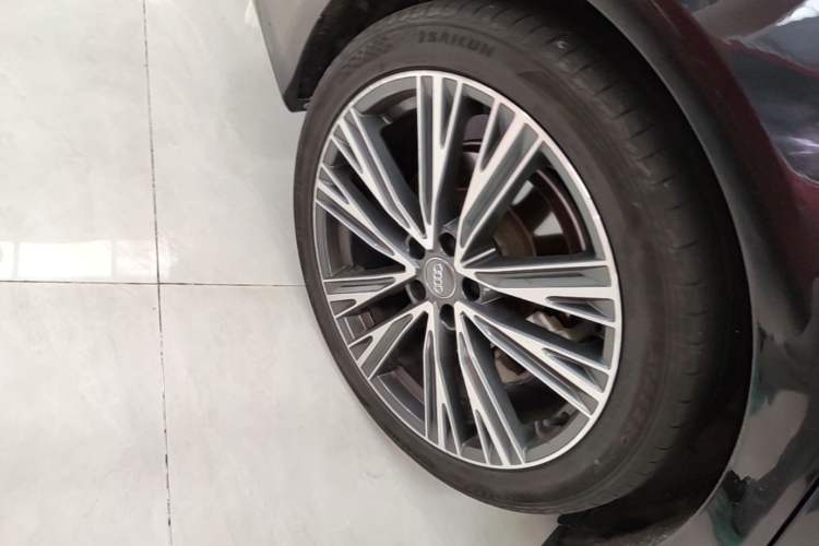 Used Audi A6L 2020 55 TFSI quattro Prestige Dynamic Edition Right Rear Wheel Hub