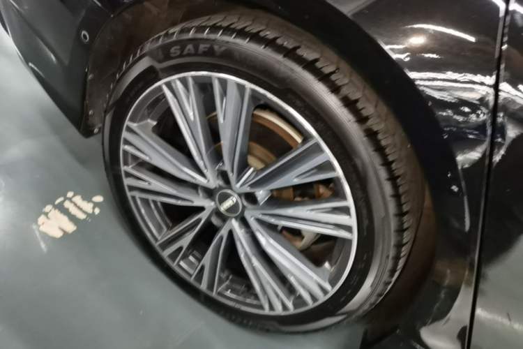 Used Audi A6L 2020 55 TFSI quattro Prestige Dynamic Edition Right Rear Wheel Hub