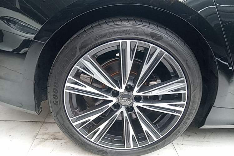 Used Audi A6L 2020 40 TFSI Luxury Dynamic Edition Right Rear Wheel Hub