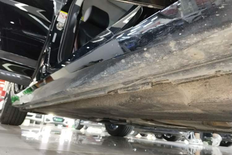 Used Audi A6L 2020 45 TFSI Prestige Elegant Edition Right Side Sill