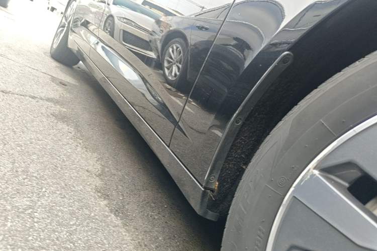 Used Audi A6L 2020 45 TFSI Prestige Elegant Edition Right Side Sill