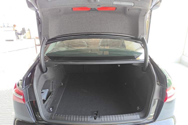Used Audi A6L 2020 40 TFSI Luxury Prestige Edition Trunk