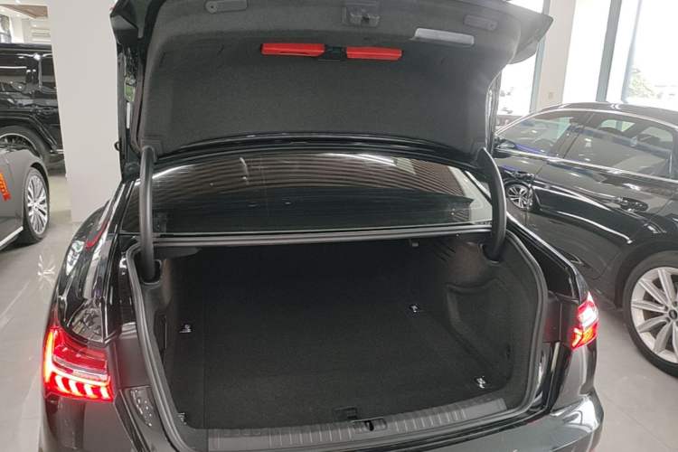Used Audi A6L 2020 40 TFSI Luxury Dynamic Edition Trunk