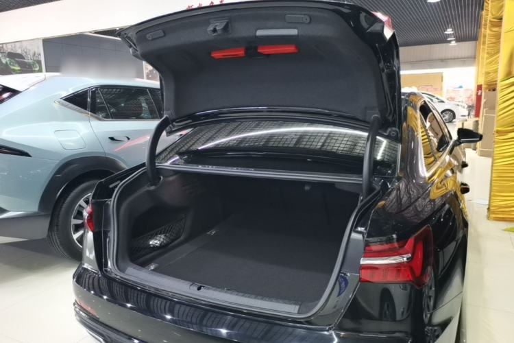 Used Audi A6L 2020 40 TFSI Luxury Dynamic Edition Trunk