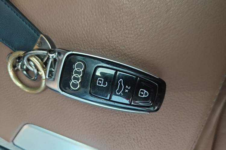Used Audi A6L 2020 45 TFSI Prestige Elegant Edition Vehicle Key