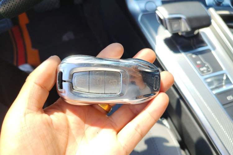 Used Audi A6L 2020 40 TFSI Luxury Dynamic Edition Vehicle Key