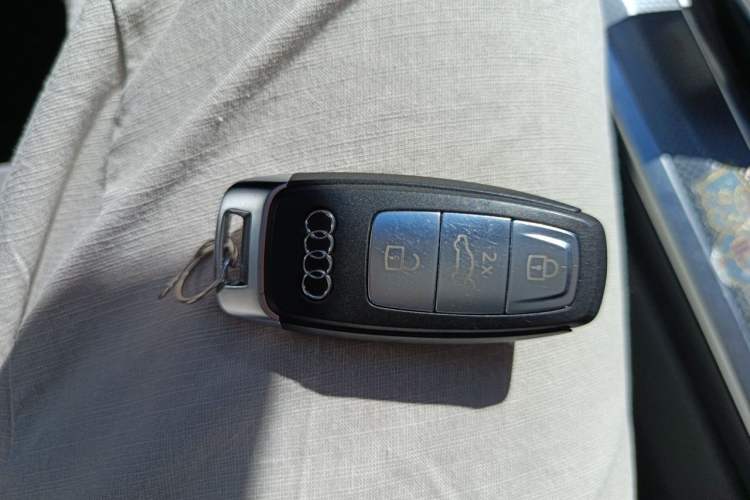 Used Audi A6L 2020 45 TFSI Prestige Dynamic Edition Vehicle Key