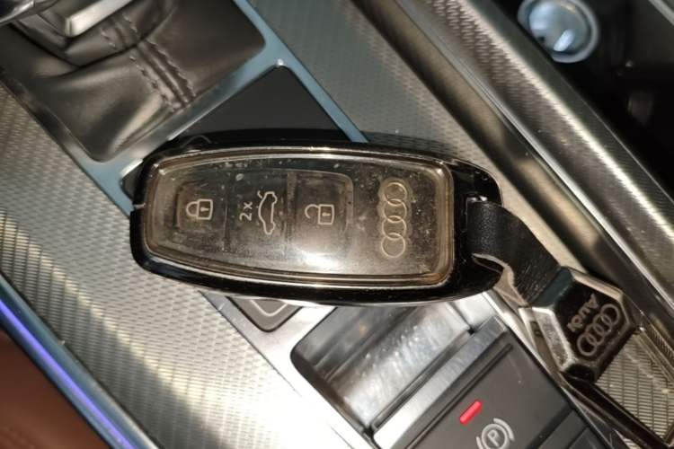 Used Audi A6L 2020 45 TFSI Prestige Elegant Edition Vehicle Key