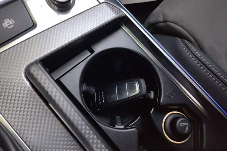 Used Audi A6L 2020 40 TFSI Luxury Dynamic Edition Vehicle Key