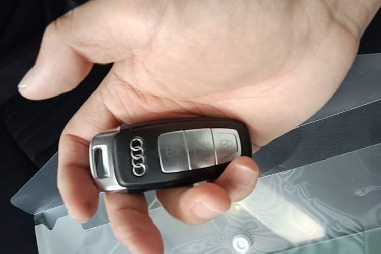 Used Audi A6L 2020 40 TFSI Luxury Prestige Edition Vehicle Key