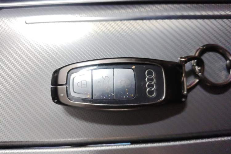 Used Audi A6L 2020 40 TFSI Luxury Prestige Edition Vehicle Key
