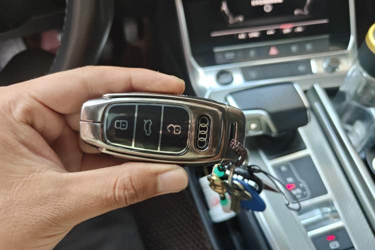 Used Audi A6L 2020 40 TFSI Luxury Prestige Edition Vehicle Key