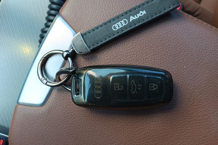 Used Audi A6L 2020 45 TFSI Prestige Elegant Edition Vehicle Key
