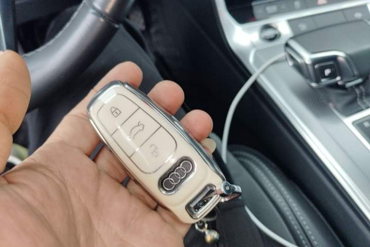 Used Audi A6L 2020 40 TFSI Luxury Prestige Edition Vehicle Key