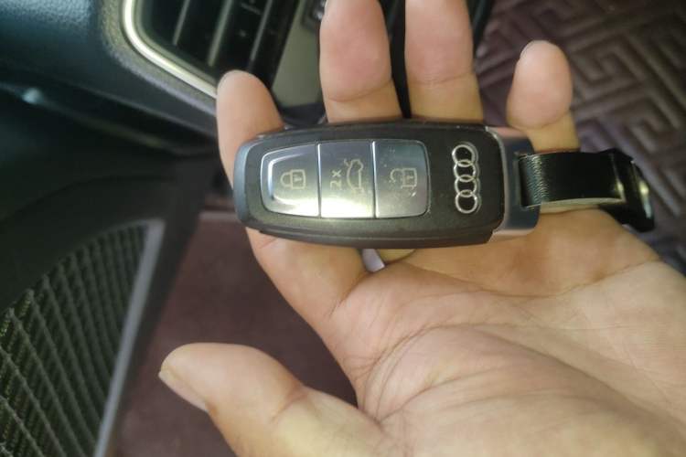 Used Audi A6L 2020 40 TFSI Luxury Prestige Edition Vehicle Key