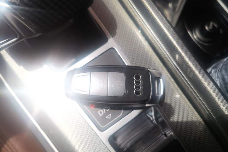 Used Audi A6L 2020 40 TFSI Luxury Prestige Edition Vehicle Key