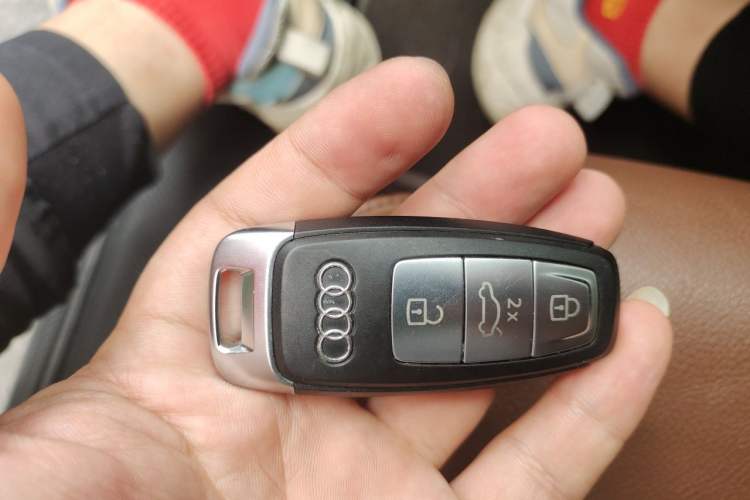 Used Audi A6L 2020 40 TFSI Luxury Prestige Edition Vehicle Key