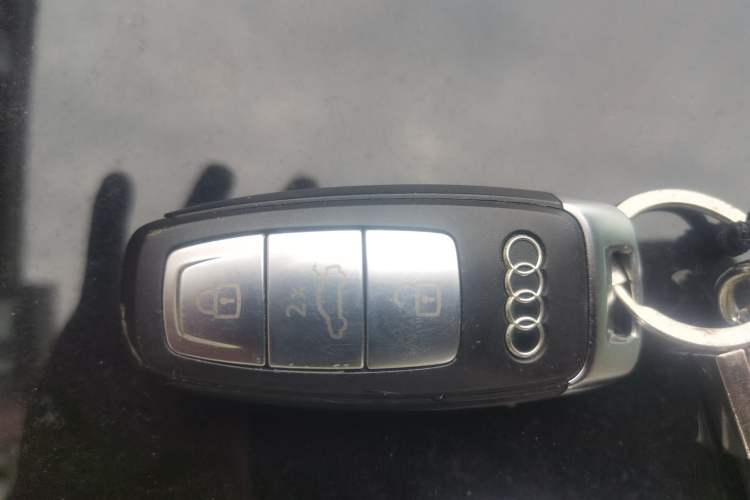 Used Audi A6L 2020 40 TFSI Luxury Prestige Edition Vehicle Key