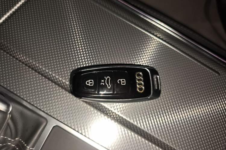 Used Audi A6L 2020 45 TFSI Prestige Dynamic Edition Vehicle Key