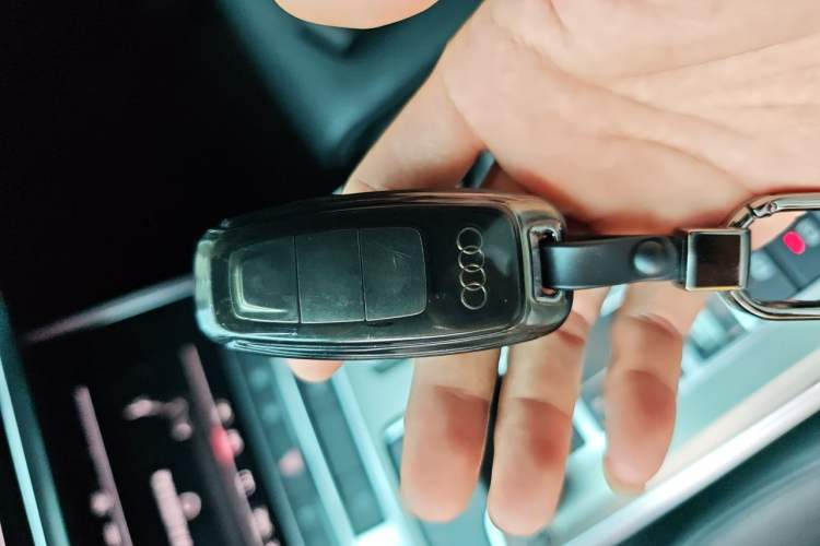 Used Audi A6L 2020 40 TFSI Luxury Prestige Edition Vehicle Key