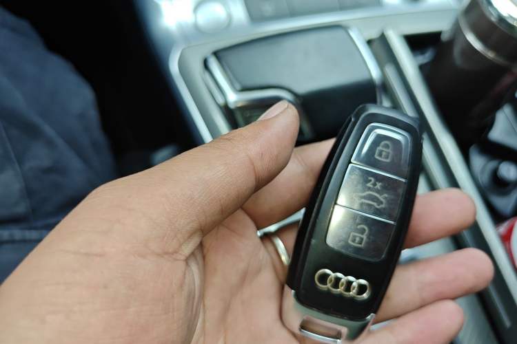 Used Audi A6L 2020 40 TFSI Luxury Prestige Edition Vehicle Key