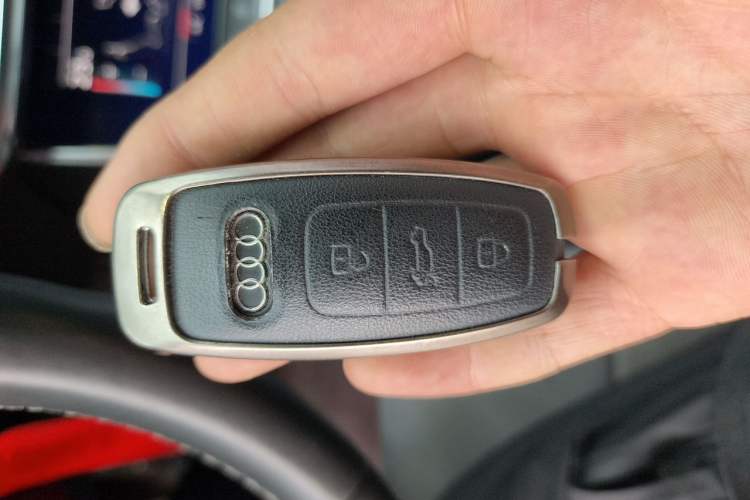 Used Audi A6L 2020 40 TFSI Luxury Prestige Edition Vehicle Key
