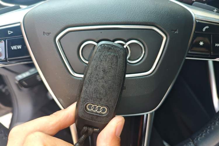 Used Audi A6L 2020 40 TFSI Luxury Prestige Edition Vehicle Key