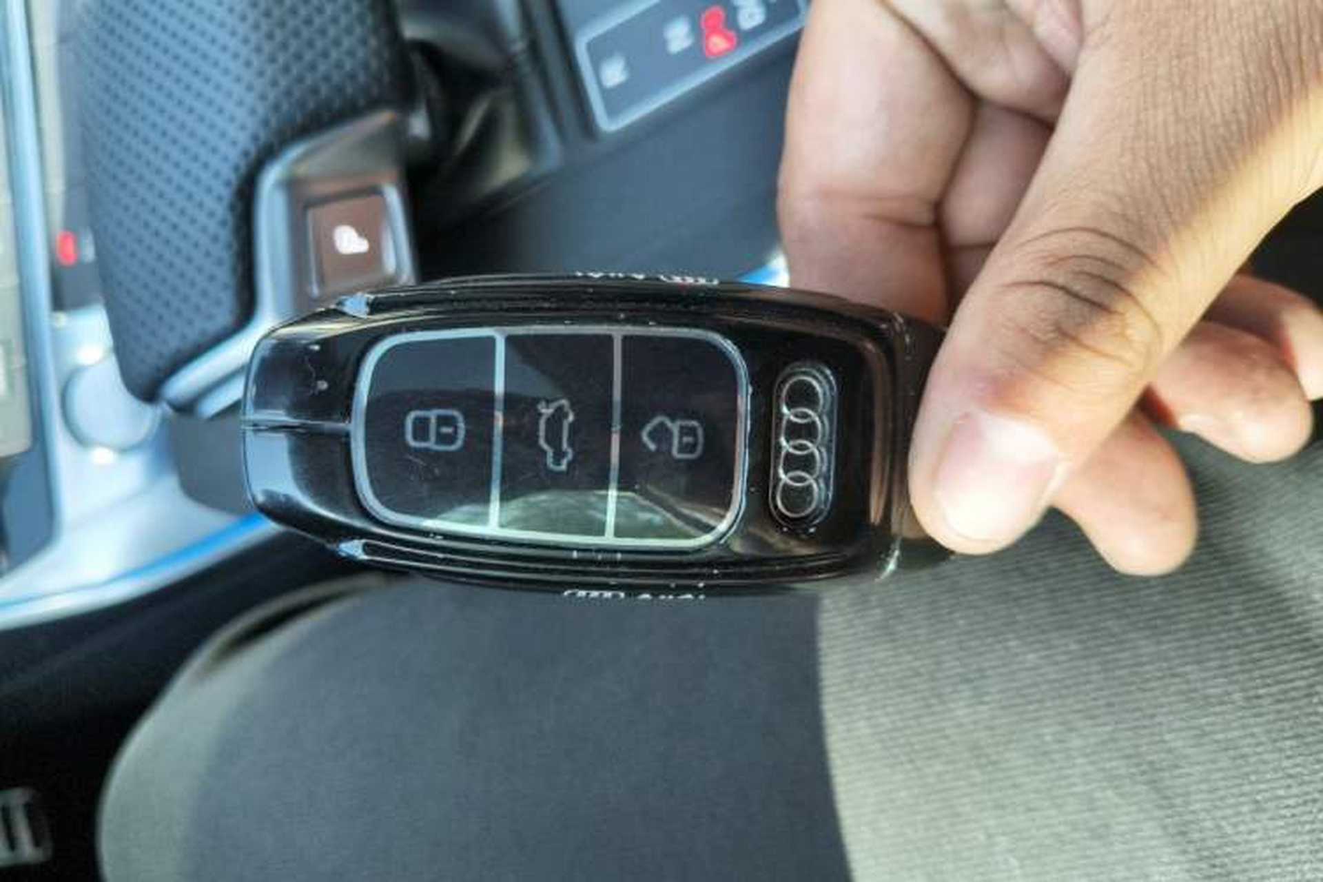 Used Audi A6L 2020 40 TFSI Luxury Prestige Edition Vehicle Key