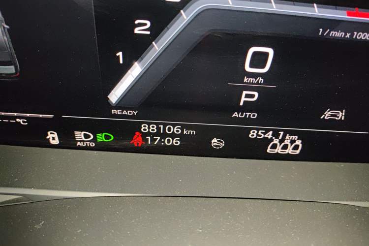 Used Audi A6L 2020 45 TFSI quattro Prestige Dynamic Edition Odometer Close Up